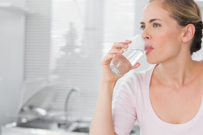 Drinking water in the ketogenic diet