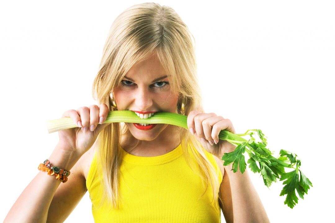 girl eating celery to lose weight